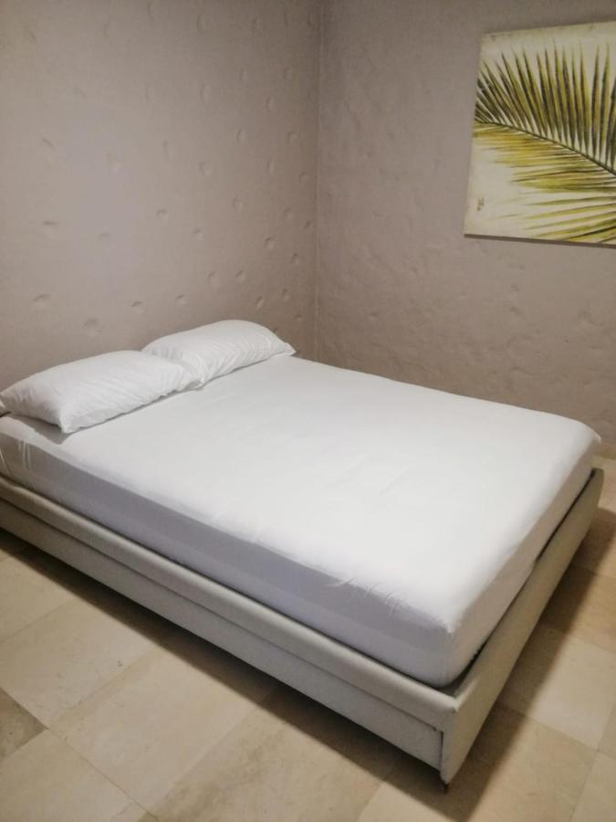 Capitel Hostel Pensión